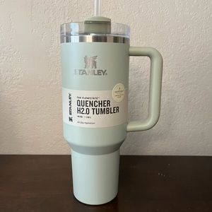 Hearth & Hand X Stanley limited edition color 40oz quencher- Serene Green NWT